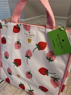 NWT! ♠️ 🍓 Kate Spade insulated lunch bag